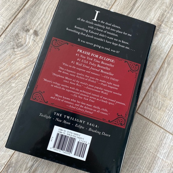 Book - Eclipse - By Stephenie Meyer - Picture 2 of 4